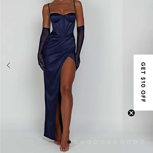 🖤Babyboo Despina Maxi Gown in Navy!